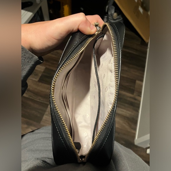 Kate Spade Crossbody - Picture 2 of 4